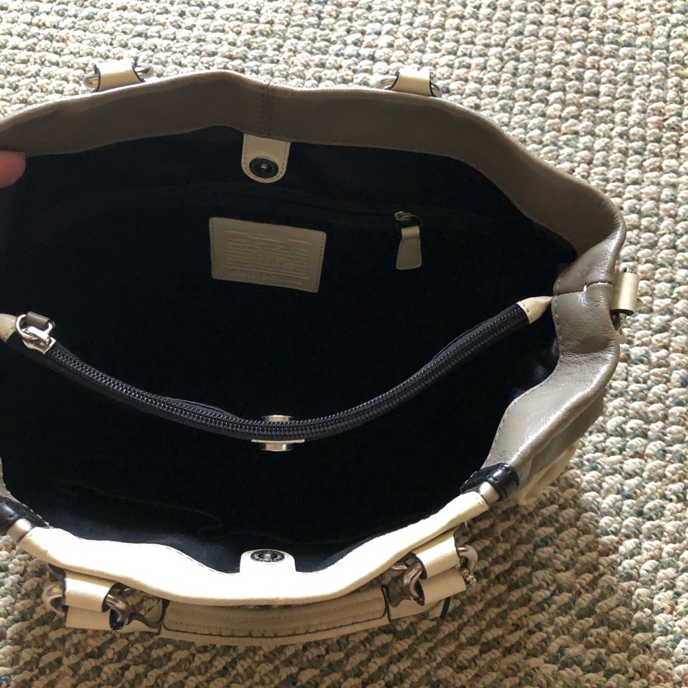 Coach Shoulder/Handbag - Picture 11 of 15